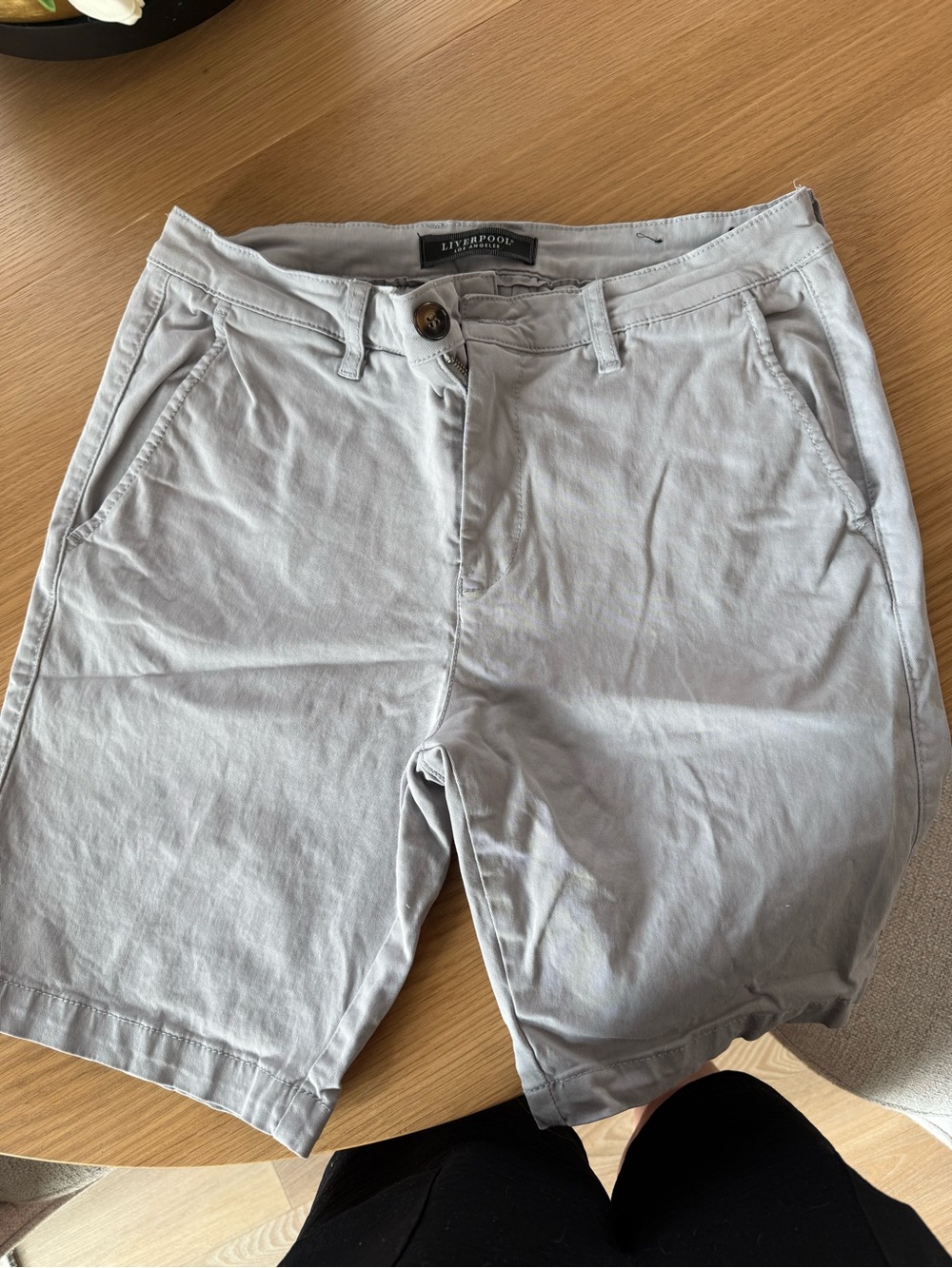 Liverpool Men’s Light Gray Flat-Front Chino Shorts